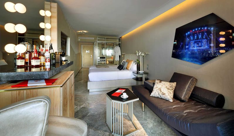 USHUAIA - TOWER SUPERIOR  FULL VIEW